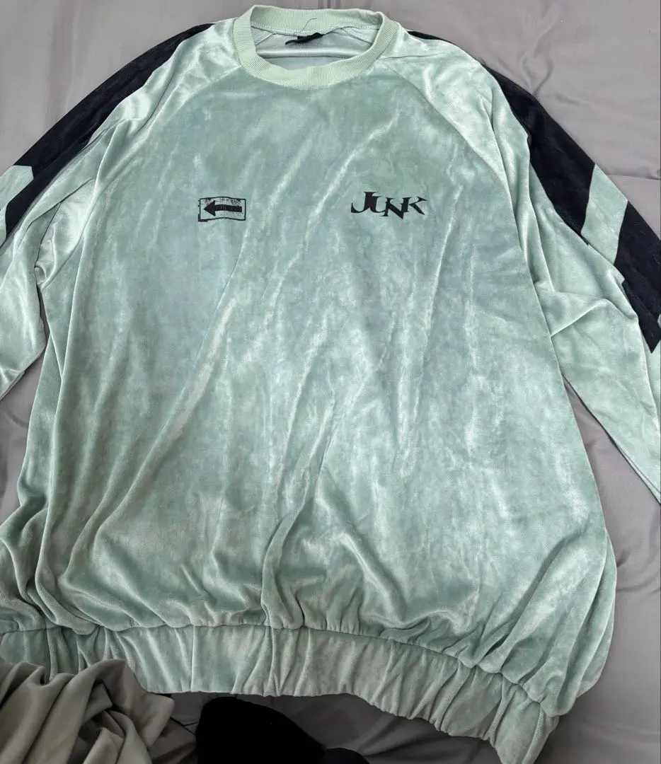 2026年最新】ベロアプルオーバー 米津玄師の人気アイテム - メルカリ