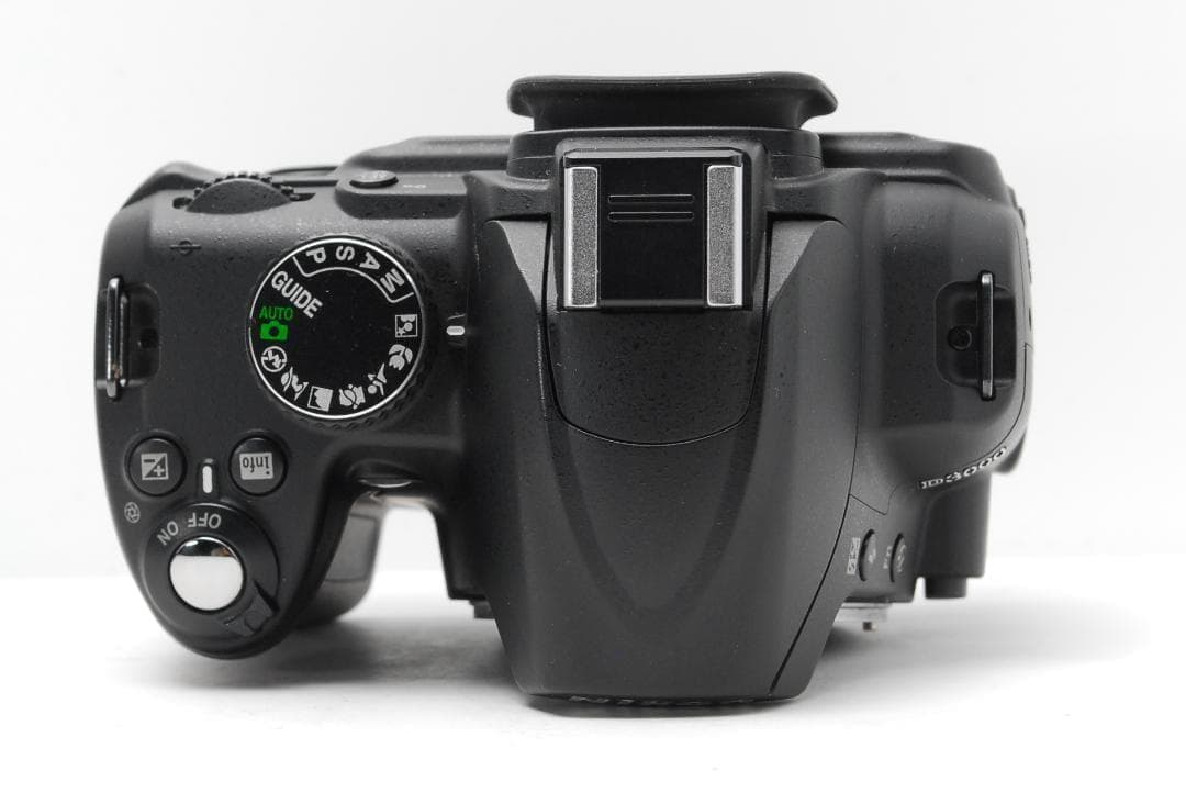 美品】Nikon D3000 スマホ転送 手振れ補正 安心のレンズフード付