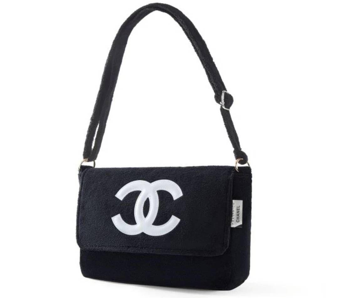 シャネル ショルダーバッグ ホワイト ノベルティ CHANEL ホワイト チェーンショルダーバッグ ノベルティ - メルカリ