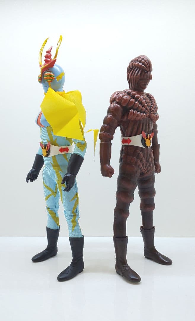 30cm可動♪✨◇イナズマンとサナギマン◇◇昭和/特撮◎RAH☆ - メルカリ