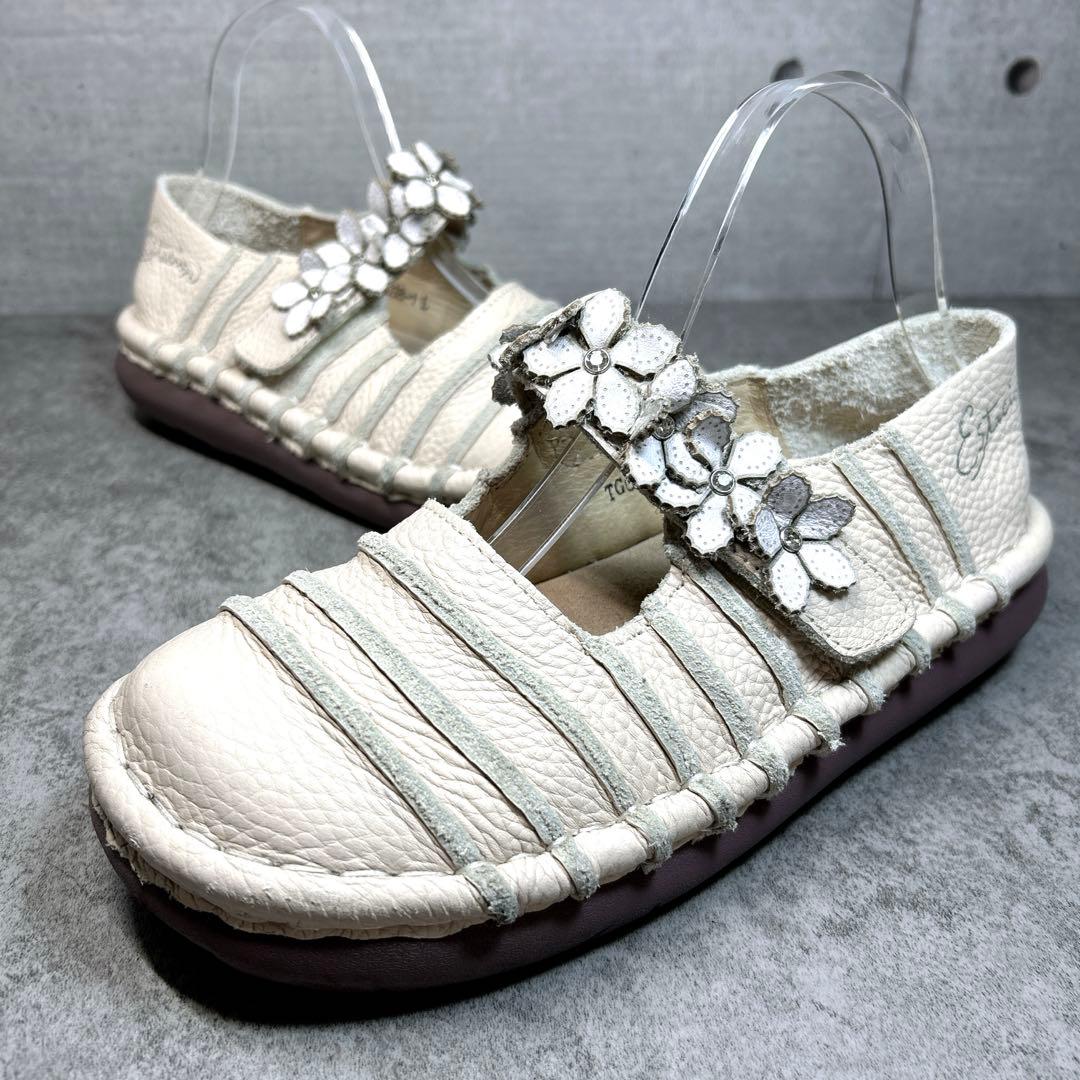 極美品【エスタシオン】お花 レザーメリージェーン/厚底/フラワー/ビジュー/幅広 極美品【エスタシオン】お花 レザーメリージェーン/厚底/フラワー