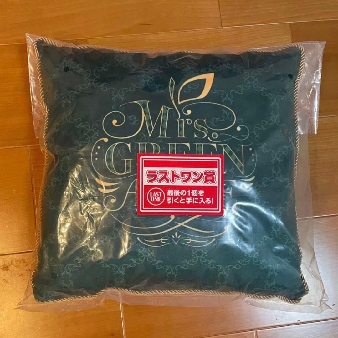 Mrs. GREEN APPLE 1番くじ　ローソン　ラストワン賞　クッション Mrs. GREEN APPLE ローソン 1番くじ ラストワン賞 クッション - メルカリ