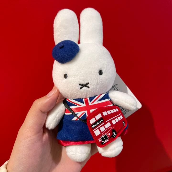 ミッフィー ハムリーズ ユニオンジャックドレス マスコット ロンドンバス ハムリーズ限定品<新品>ロンドンバスミッフィー - メルカリ