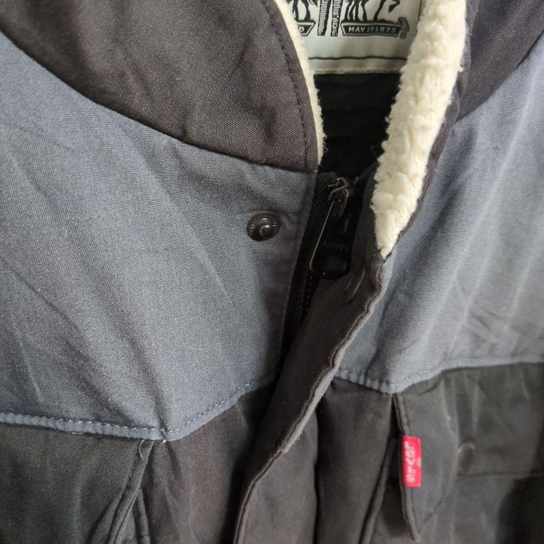 F48【US輸入】リーバイス ダウンジャケット【メンズ3XL】ブラック