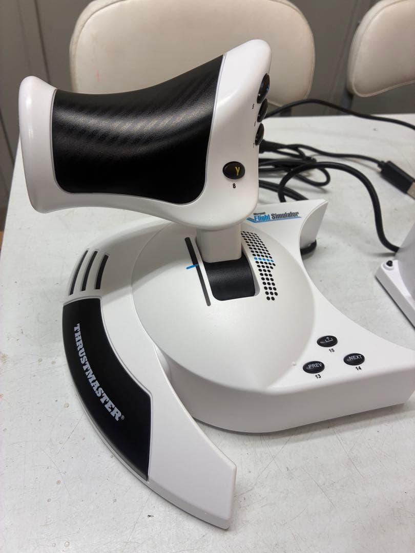 THRUSTMASTER T.Flight Hotas One - PC用ゲームコントローラー