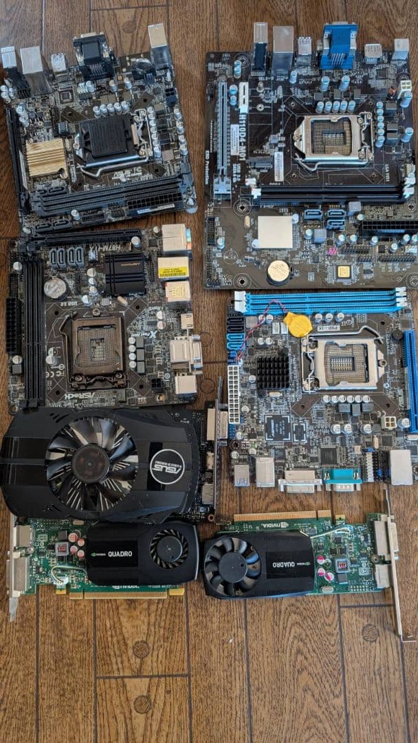 マザーボードとグラフィックボードセット - メルカリ