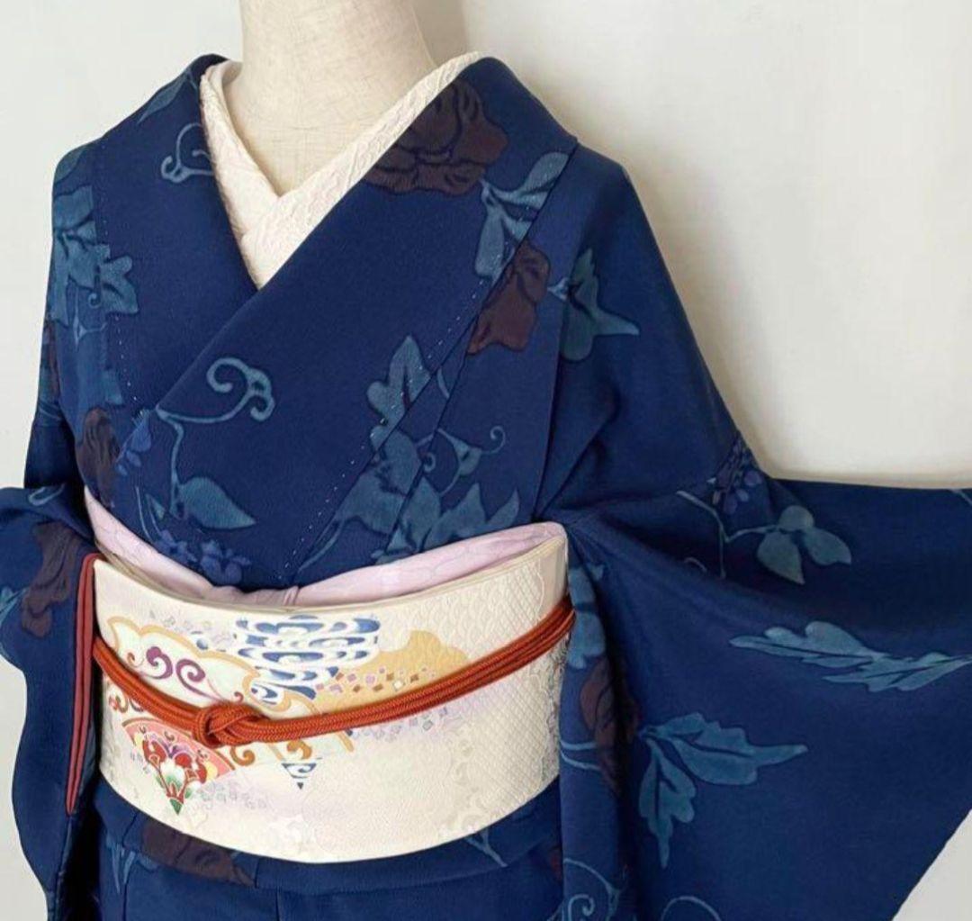 新春大特価 美品 着物単品 濃藍の小紋 身丈157cm 縮緬 夢二