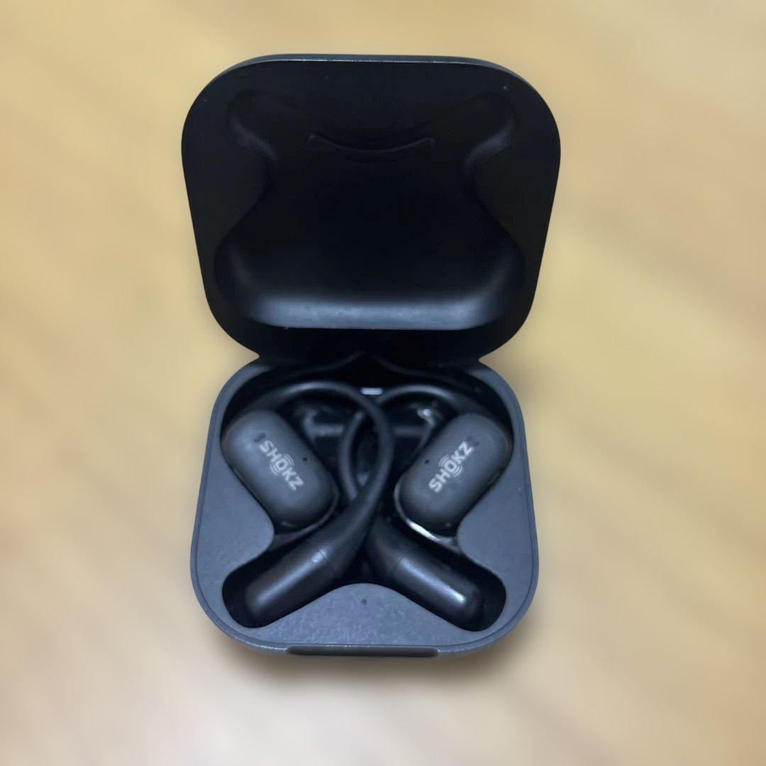 Shokz ワイヤレスイヤホン ブラック 充電ケース付き Amazon | SHOKZ OpenFit 2 用 ケース YAJOJO ワイヤレス イヤーホン