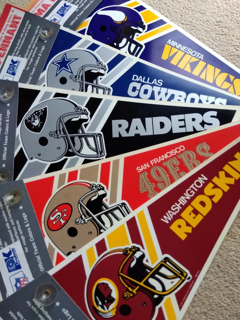 【新品未開封】希少☆NFL　エミット・スミス　フィギュア　アメフト　ペナント付