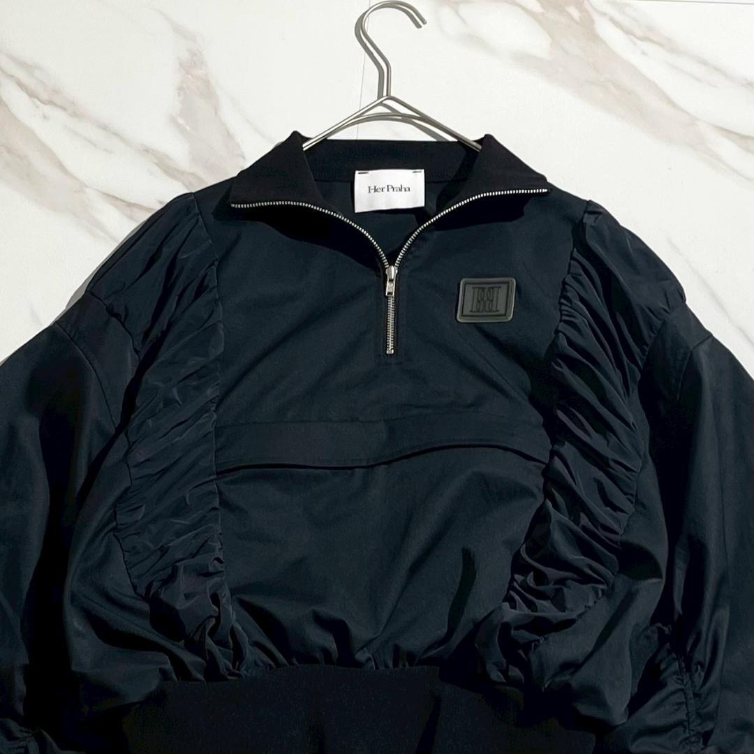 未使用 Her praha litmus ハーフジップ ショート トップス 黒 - メルカリ