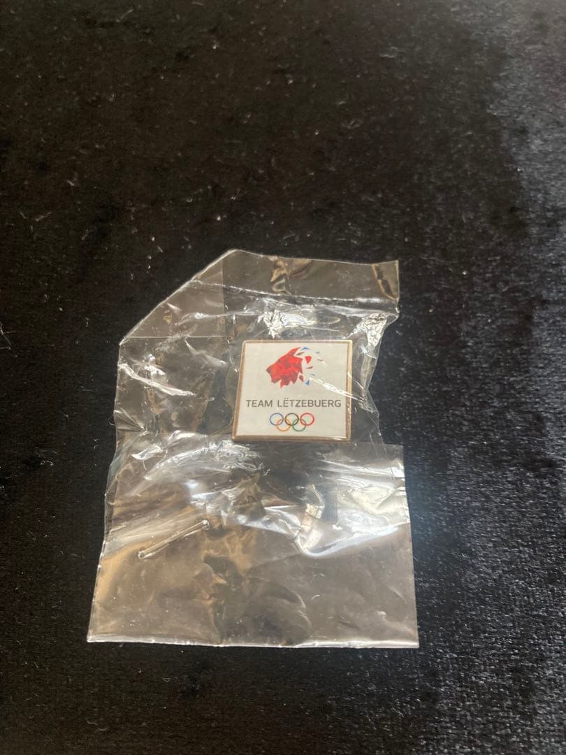 パリオリンピック 2024 ピンバッチ NOC ルクセンブルク - メルカリ