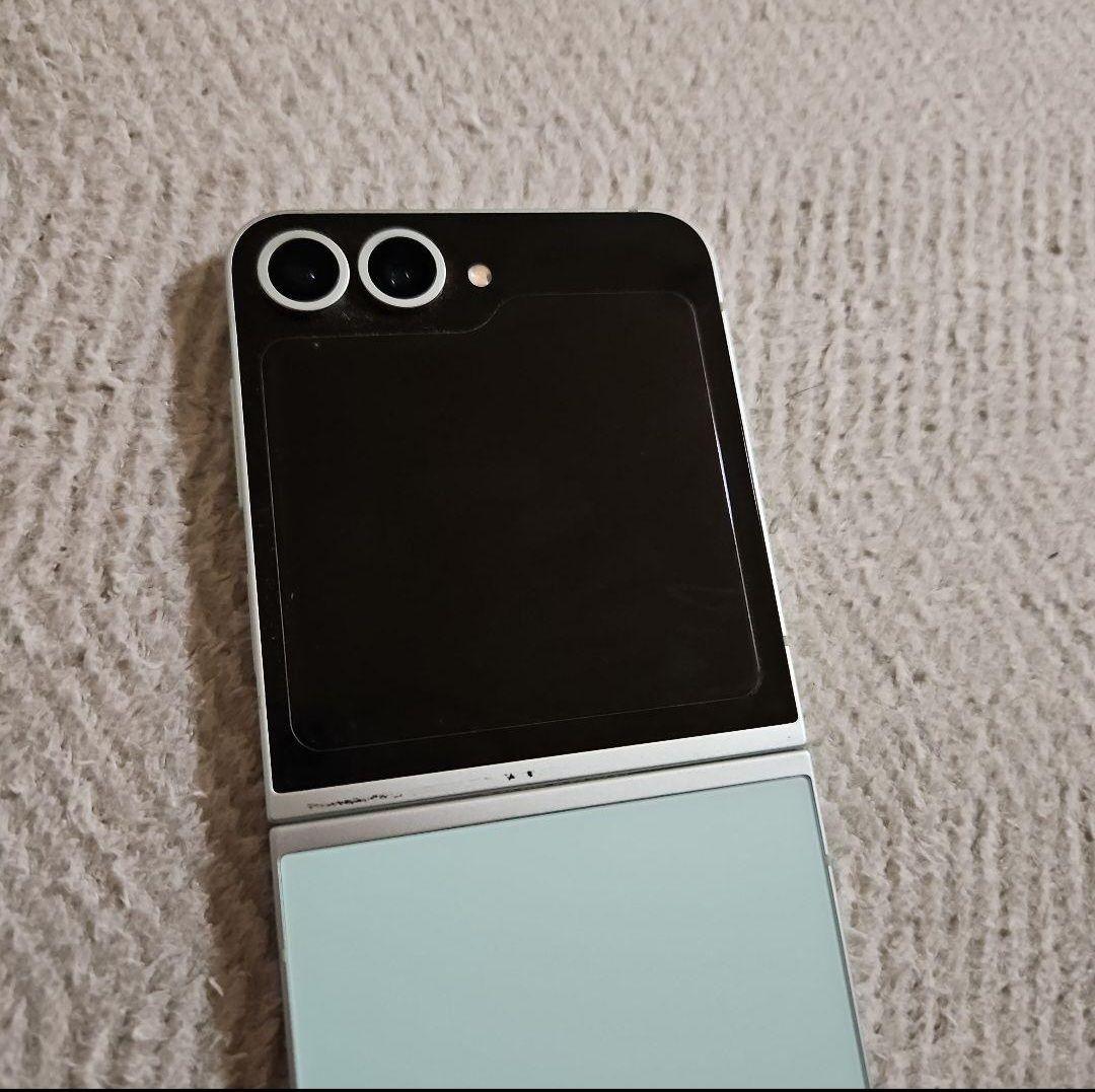 国内版Galaxy Z Flip6 256GB ミント｜SIMフリー - メルカリ