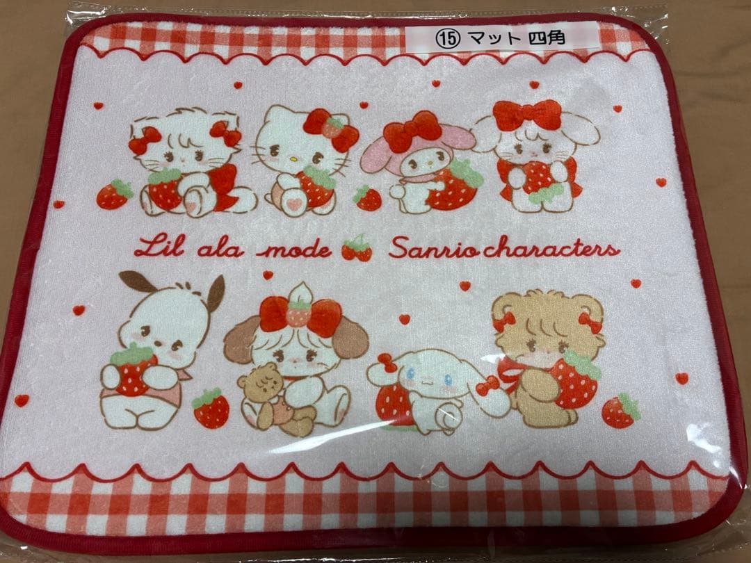 サンリオ 一番くじ クッション ボストンバッグ マット ポーチ マット