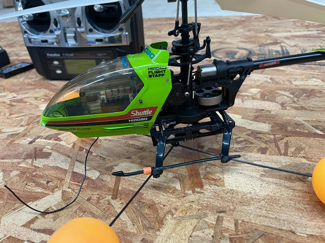 電動ラジコンヘリ ヒロボー S.R.Bクオーク - メルカリ