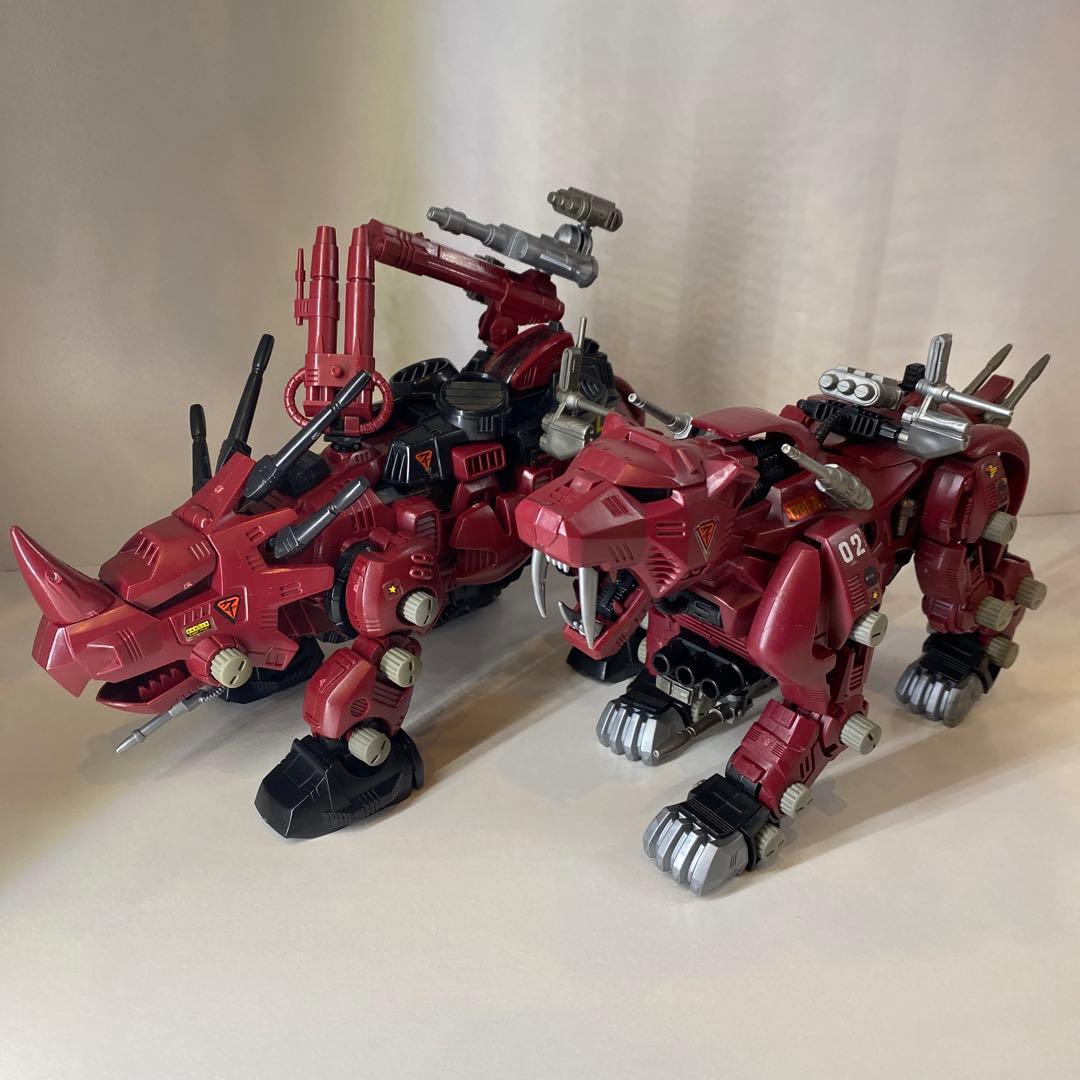 メカ生体ゾイド レッドホーン サーベルタイガー(土日限定価格) 旧ゾイド サーベルタイガー（トラ型）レッドホーン（恐竜型）2体セット