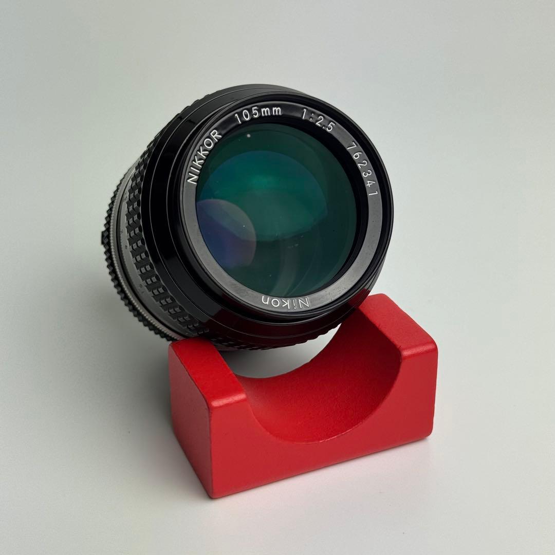 Nikon オールドレンズ Nikkor F2.5 105mmNikon Ai NIKKOR 105mm F2.5