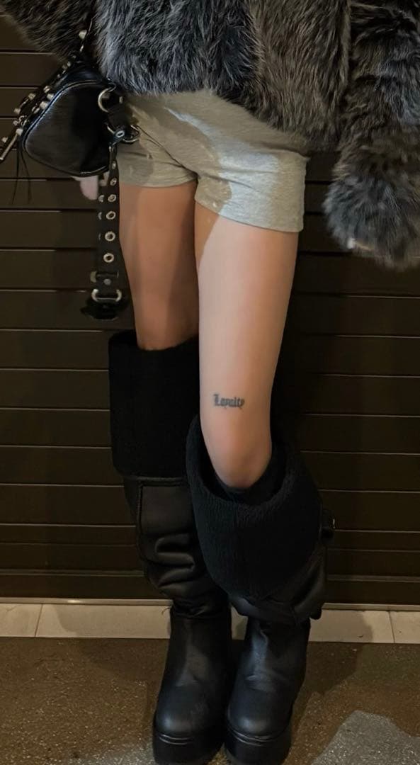 YELLO JACOB LOOSE FIT LONG BOOTS