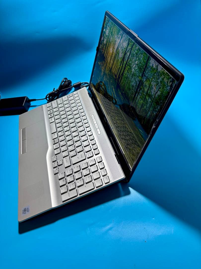 富士通 LIFEBOOK AH56/E2 i7 10510U SSD 2TB - メルカリ