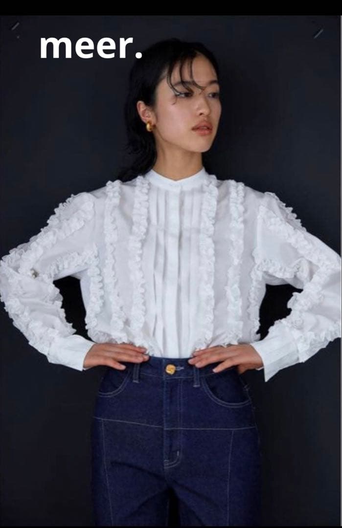 MEER. メーア WHIP RUFFLE BLOUSE(WHT)