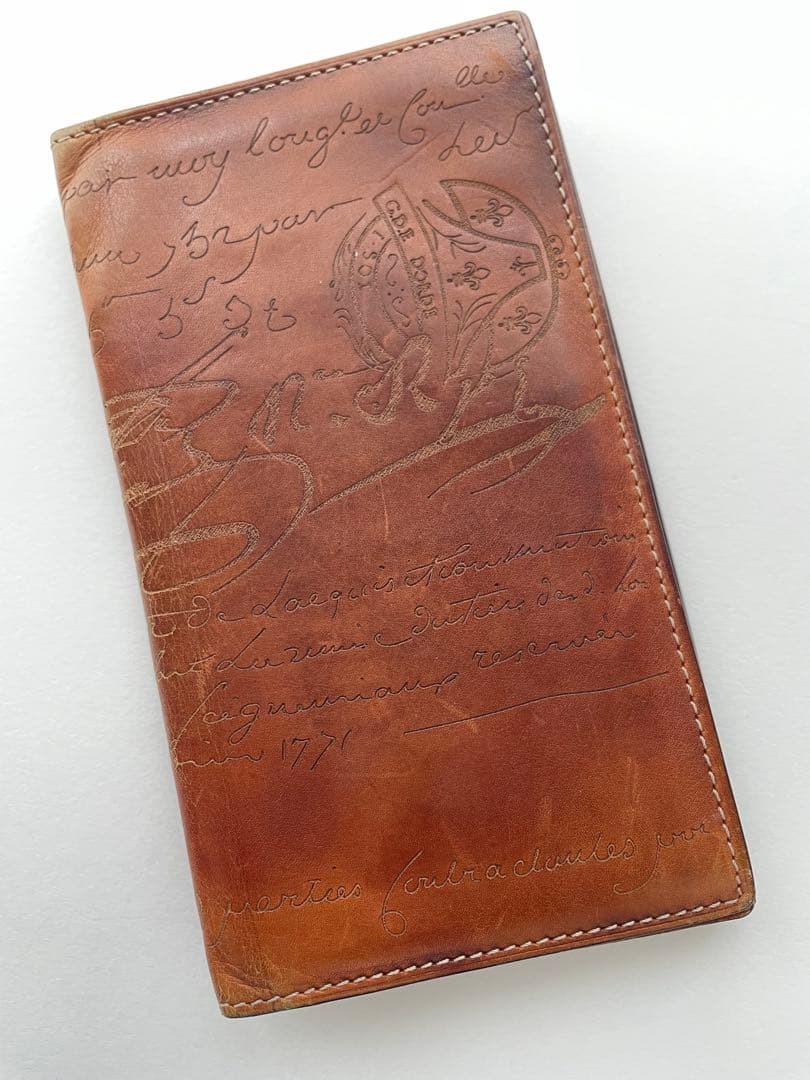 《値下げ中》Berluti ベルルッティ　レザー　カリグラフィ　手帳カバー