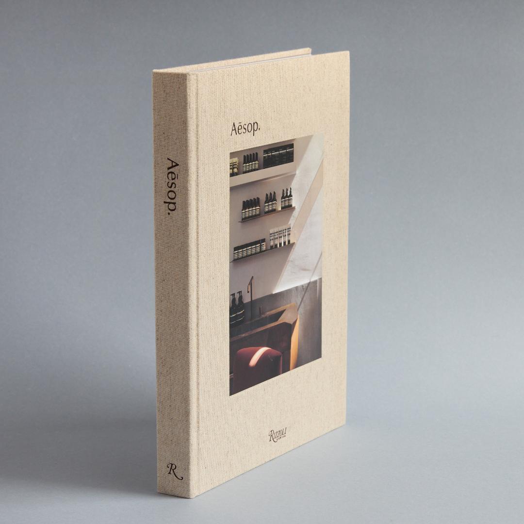 Aesop the book イソップ ザ ブック希少 写真集 美品 - メルカリ