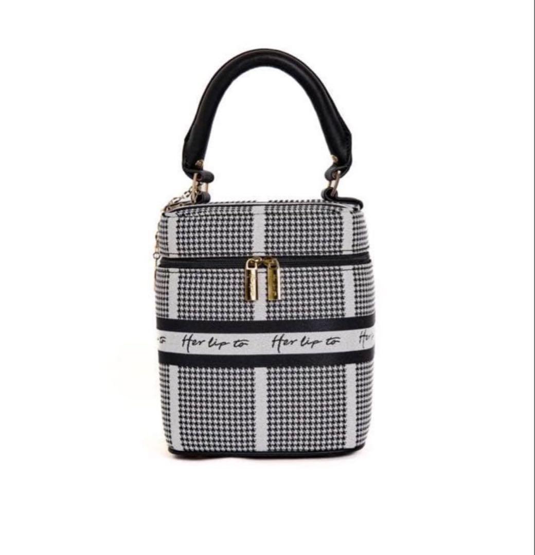 Herlipto Jacquard Vanity Bag Silver - メルカリ