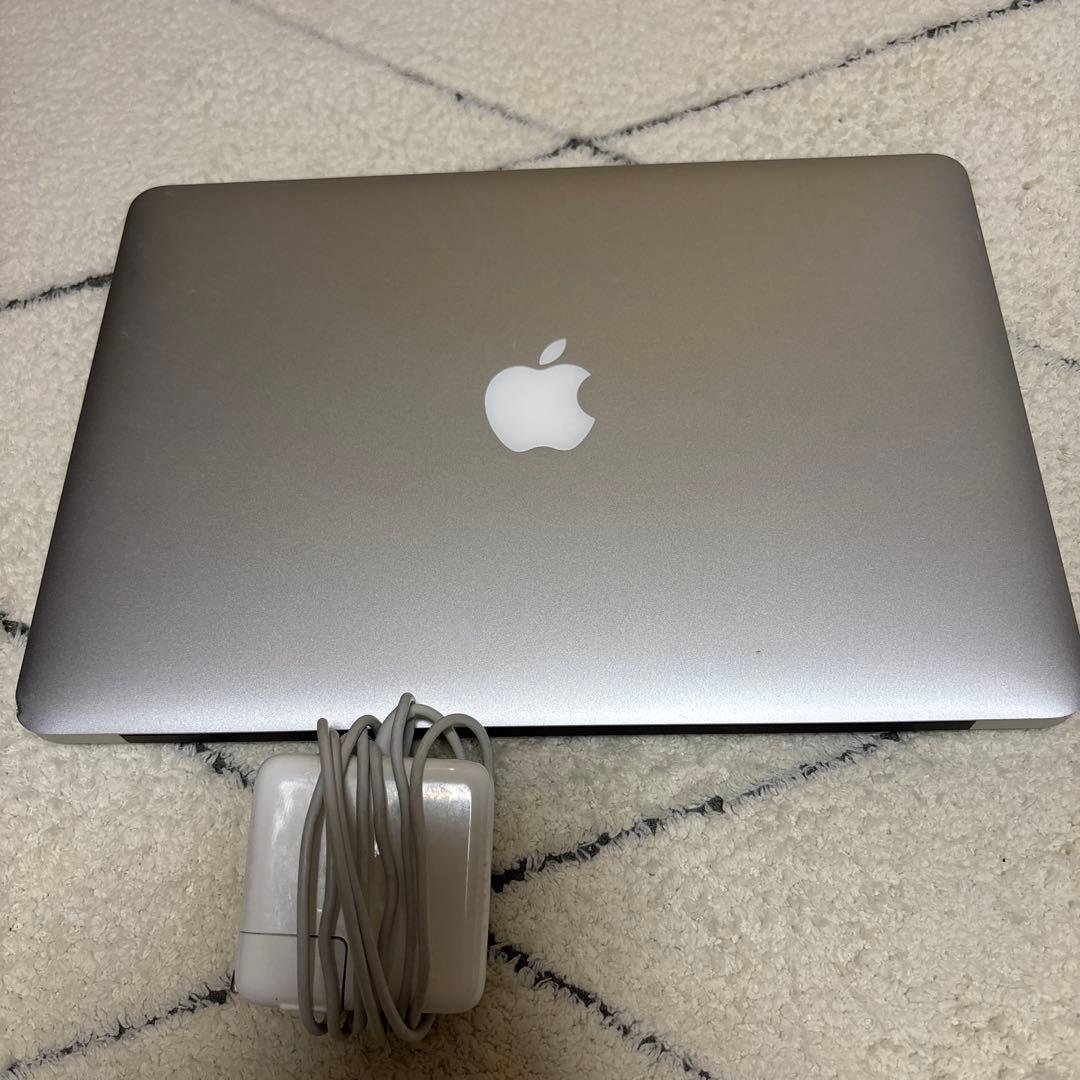シルバー MacBook Air 本体 充電器付き MacBook Air 13インチ シルバー 充電器付き 2019年版 Amazon.co.jp