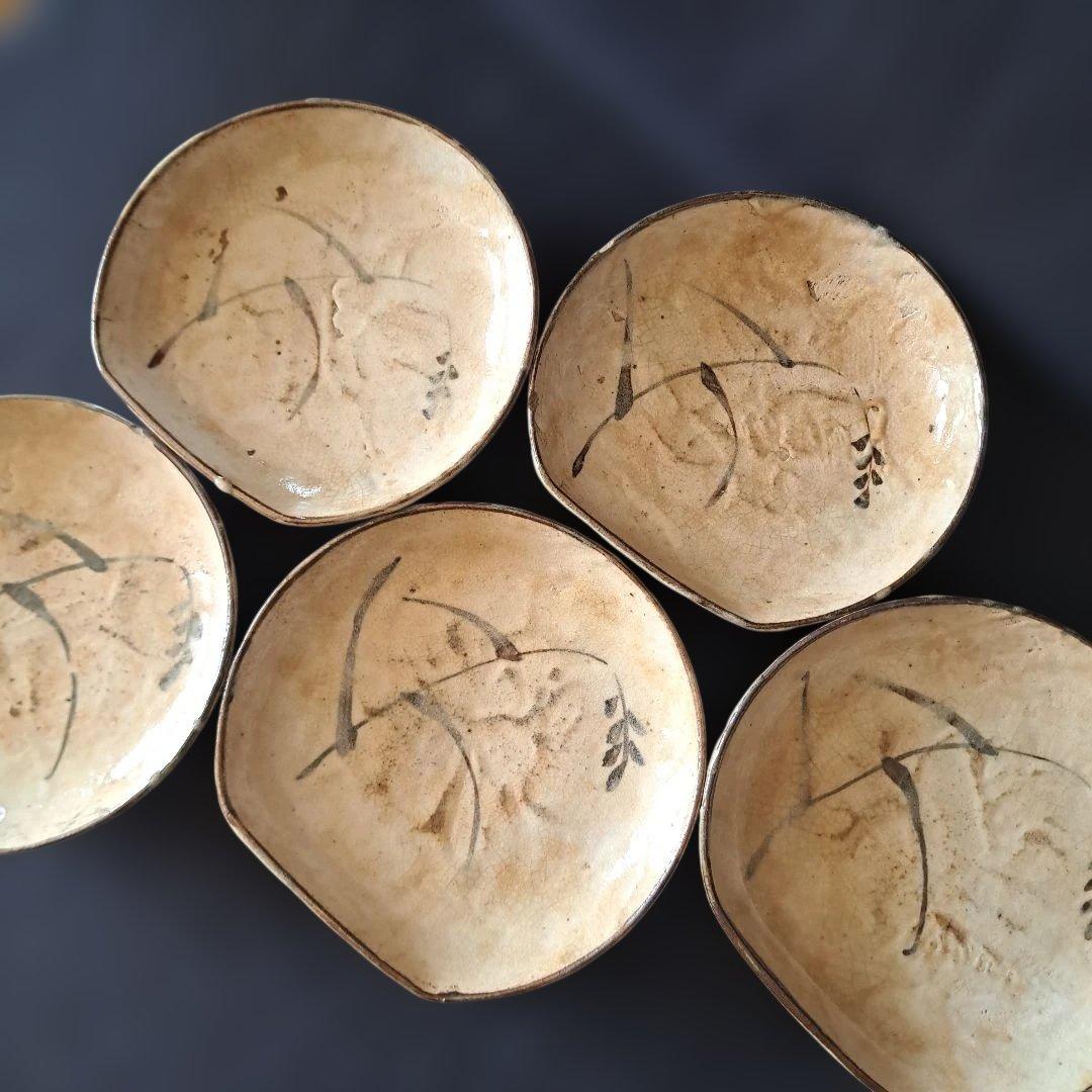 渋さ 枯れ味 志野焼の魅力！」 志野皿(幅14cm)5客セット 箱付き 骨董ア