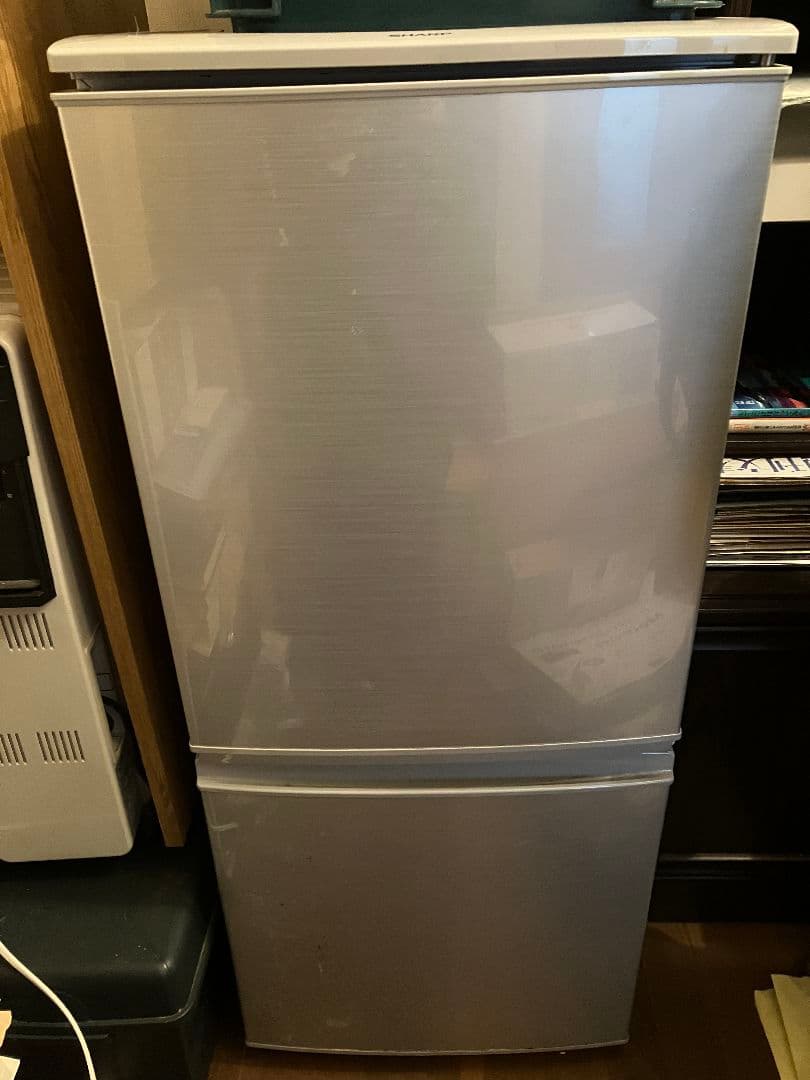 値下げ❤シャープ SHARP SJ-D14C-S 冷蔵庫 2017年製 シャープ SJ-D14C-S [シルバー系] 価格比較 - 価格.com