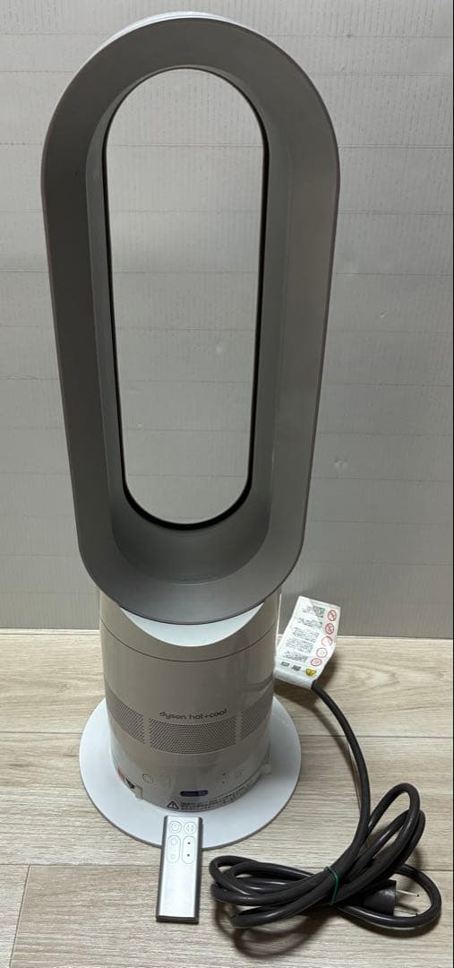 Dyson AM05 hot+cool ファンヒーター ホワイト　2017年製 61Wn9hEAdLL.jpg_BO30,255,255,