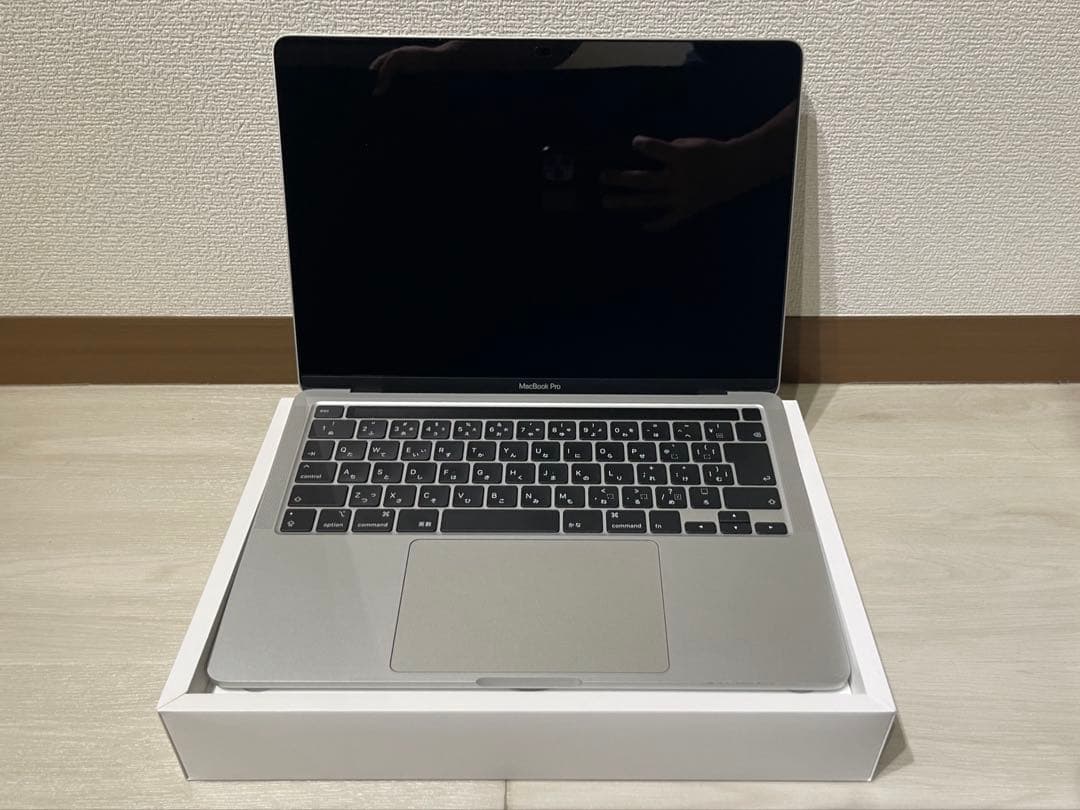 MacBook本体 Macbook Pro 2020 i5 2.0GHz 16GB 512GB