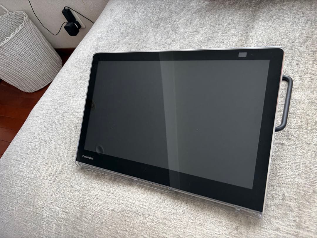 K*Z様 【極美品】パナソニック 15V型 プライベート・ビエラ UN-15L1 ポータブルテレビ プライベートビエラ UN-15LD11-K [15V型 /防水対応