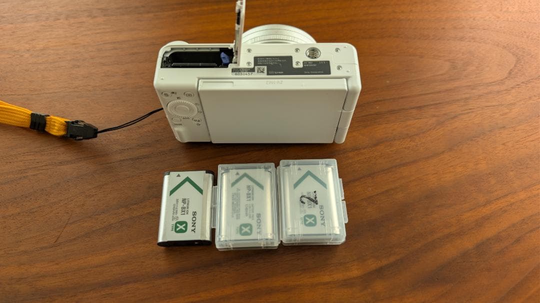 SONY ZV-1 II ホワイト バッテリー・充電器・ストラップ付【美品】