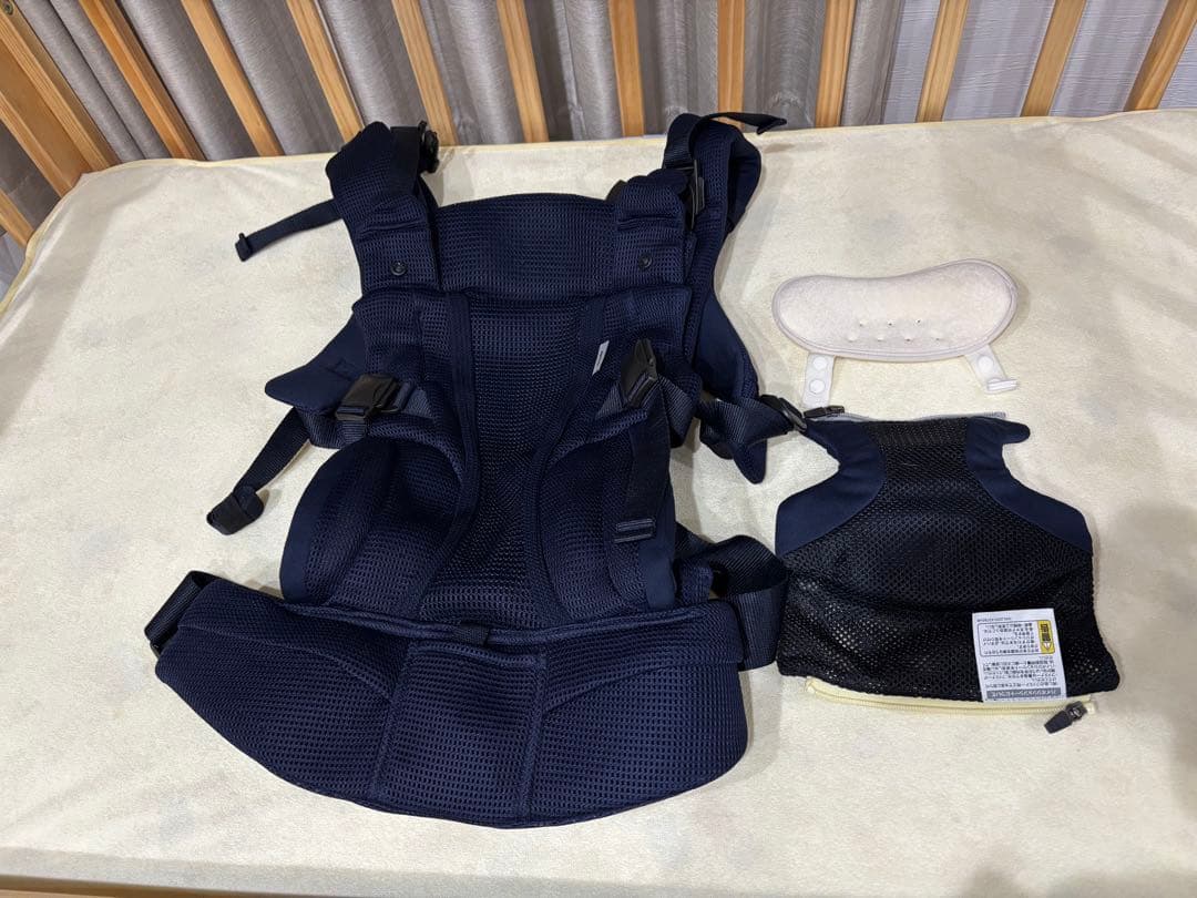 aprica ラクリス　抱っこ紐　ネイビー ラクリス Aprica アップリカ 抱っこ紐のレンタル | ラクリス Aprica