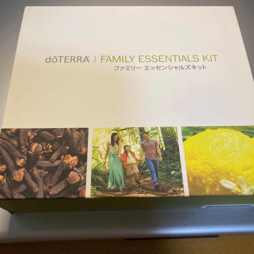 外のフィルムなし ドテラ　ファミリーエッセンシャルズキット 5mL×10 本