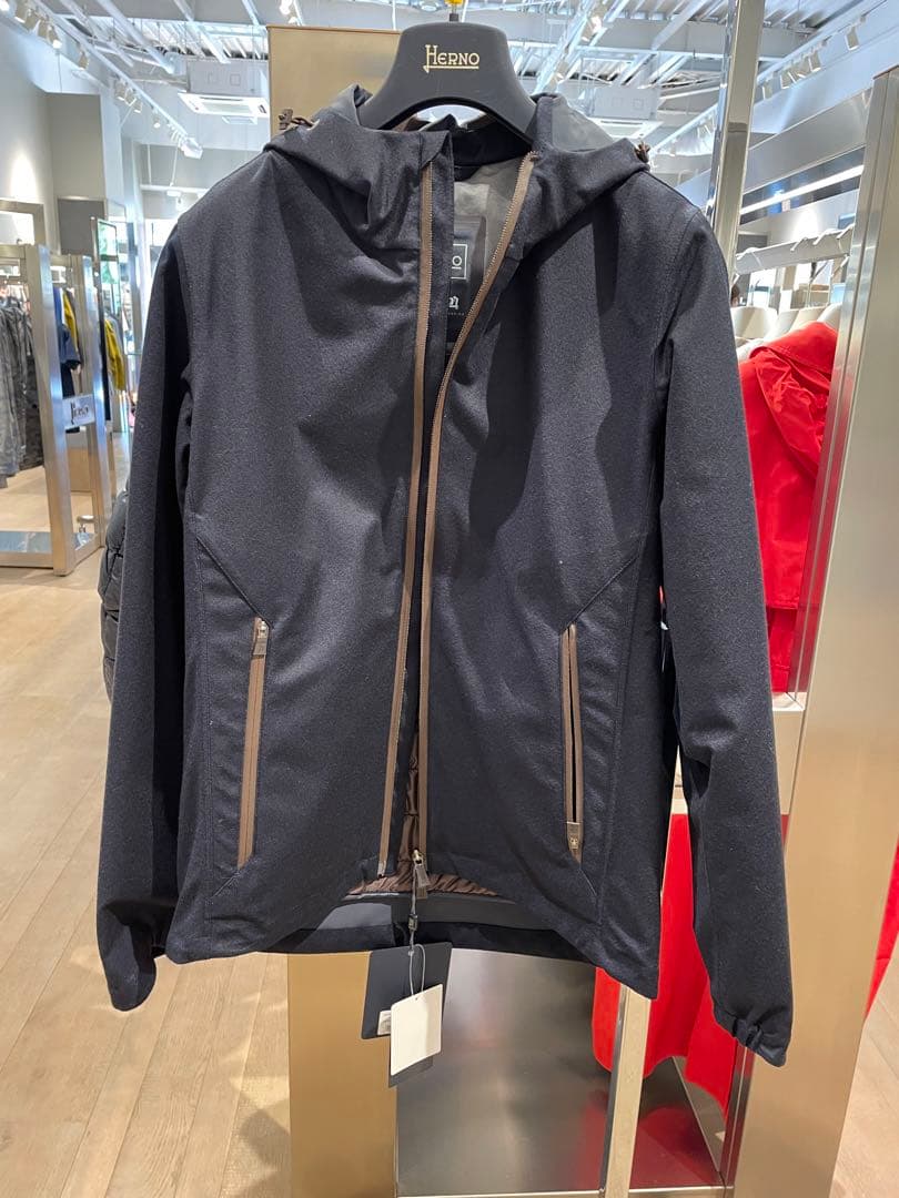 Herno Laminar フード付きジャケット 紺　44 Herno | Navy Blue Nylon Gore-Tex Laminar Coat | Fine Menswear