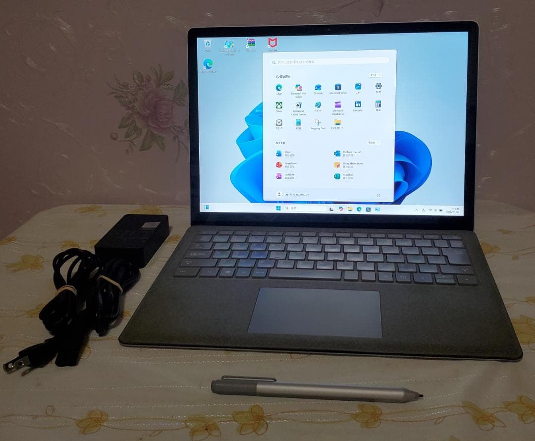 (美品) Surface LapTop 2 i5/8GB/256GB off Amazon.com: Microsoft Surface Laptop 2 (Intel Core i5, 8GB RAM