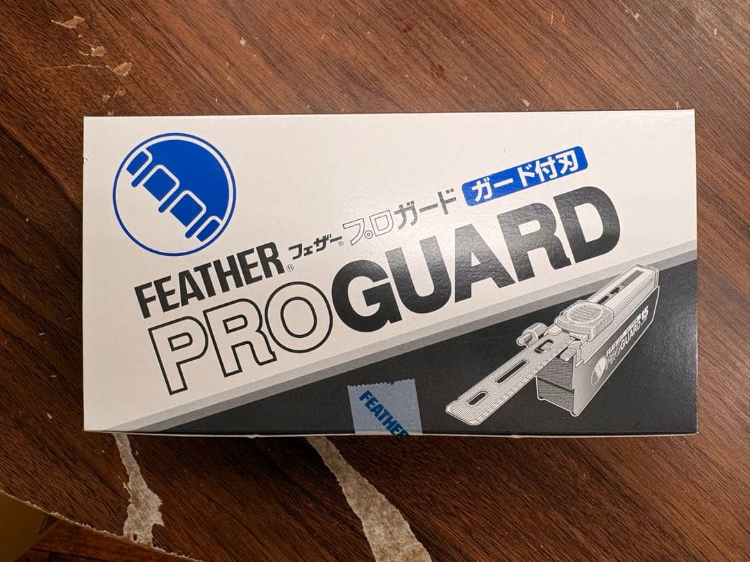 FEATHER PRO GUARD 替え刃 Amazon.com: Feather Artist Club ProGuard Razor Blades 15 Count