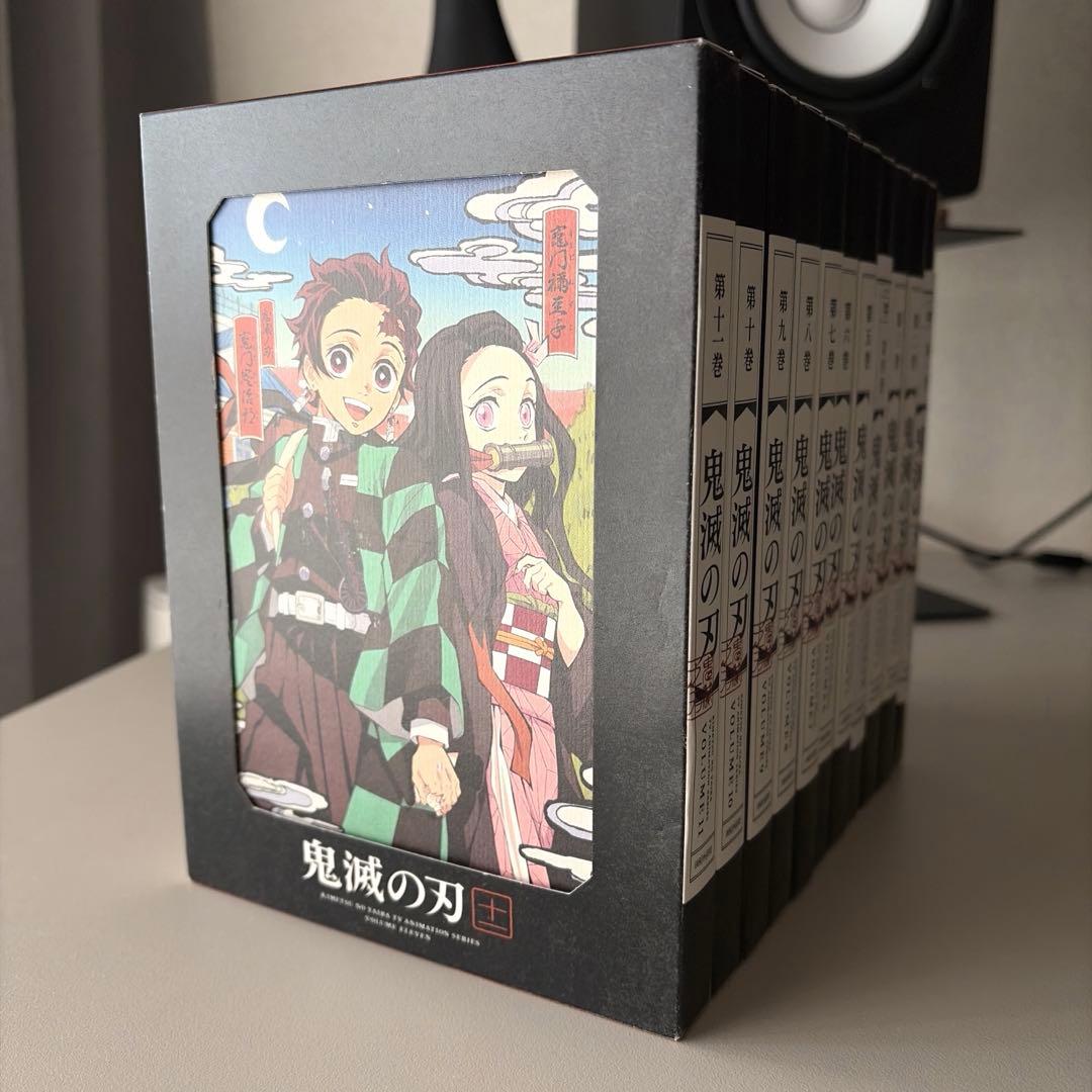 鬼滅の刃 DVD 完全生産限定版 全11巻 セット Amazon.co.jp: 【Blu-ray】鬼滅の刃 完全生産限定版 全11巻セット(全巻