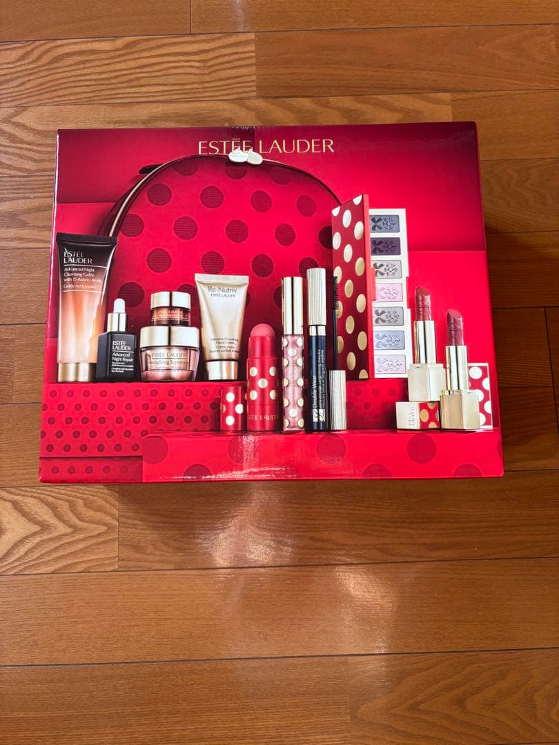 氏家佳奈（旧姓•横山） ESTEE LAUDER 氏家佳奈（旧姓•横山） ESTEE LAUDER 氏家佳奈（旧姓•横山）୨୧⋆* KANA