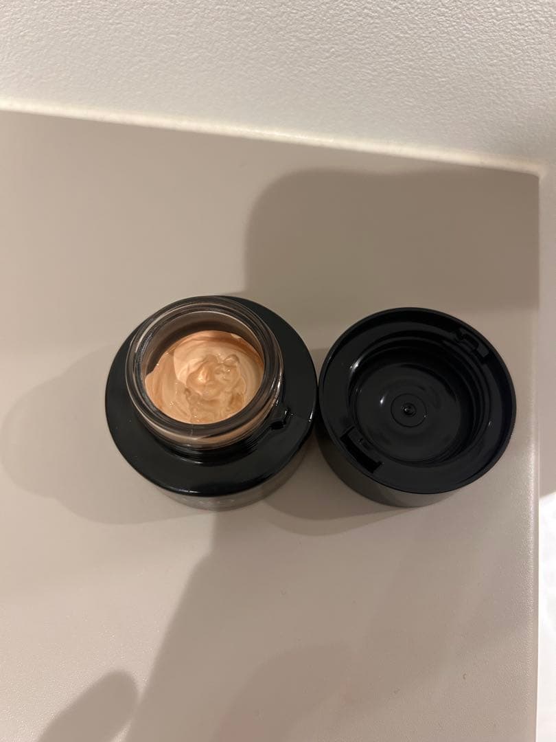 カネボウ　ライブリースキン　ウェアII 220 ライブリースキン ウェアⅡ | KANEBO公式サイト