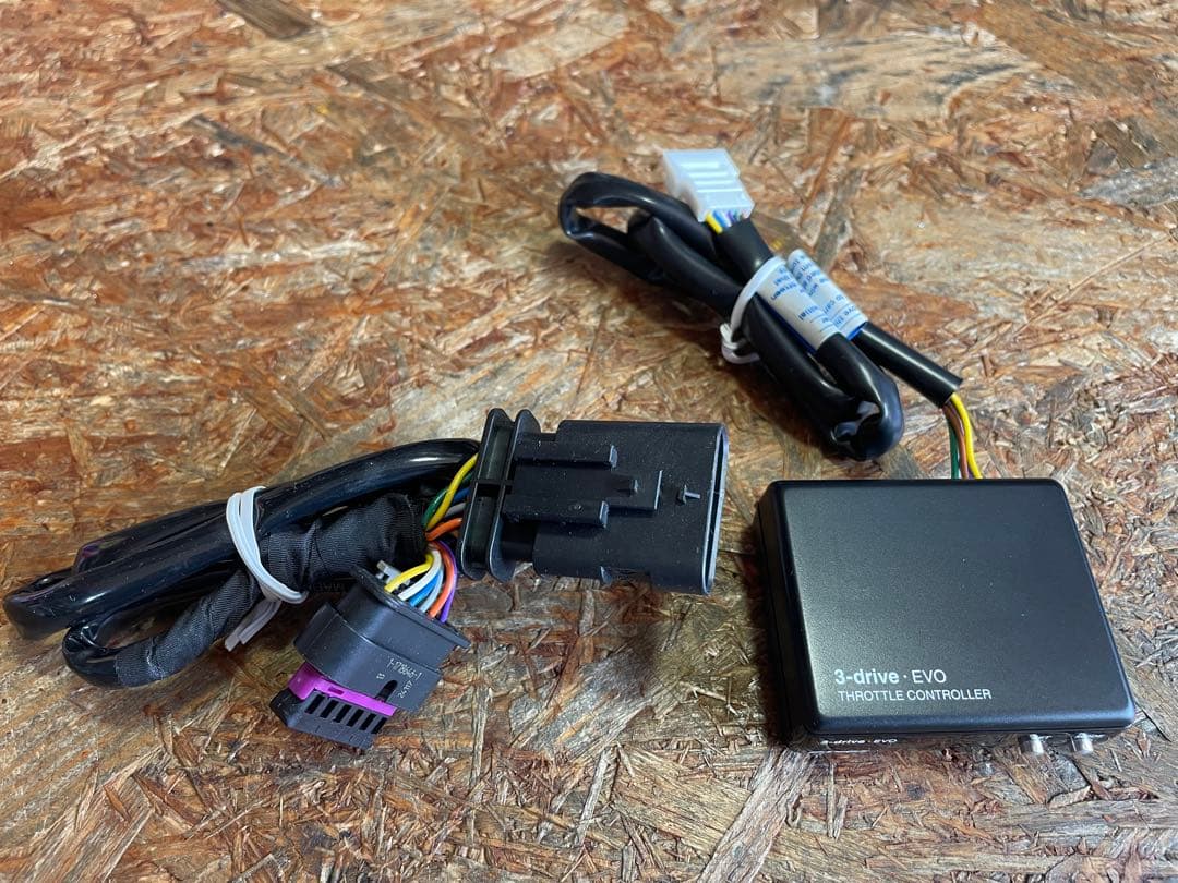 PIVOT 3-drive evo スロコン ベンツ用ハーネス付き PIVOT by diffeducation PIVOT ピボット スロットルコントローラー 3