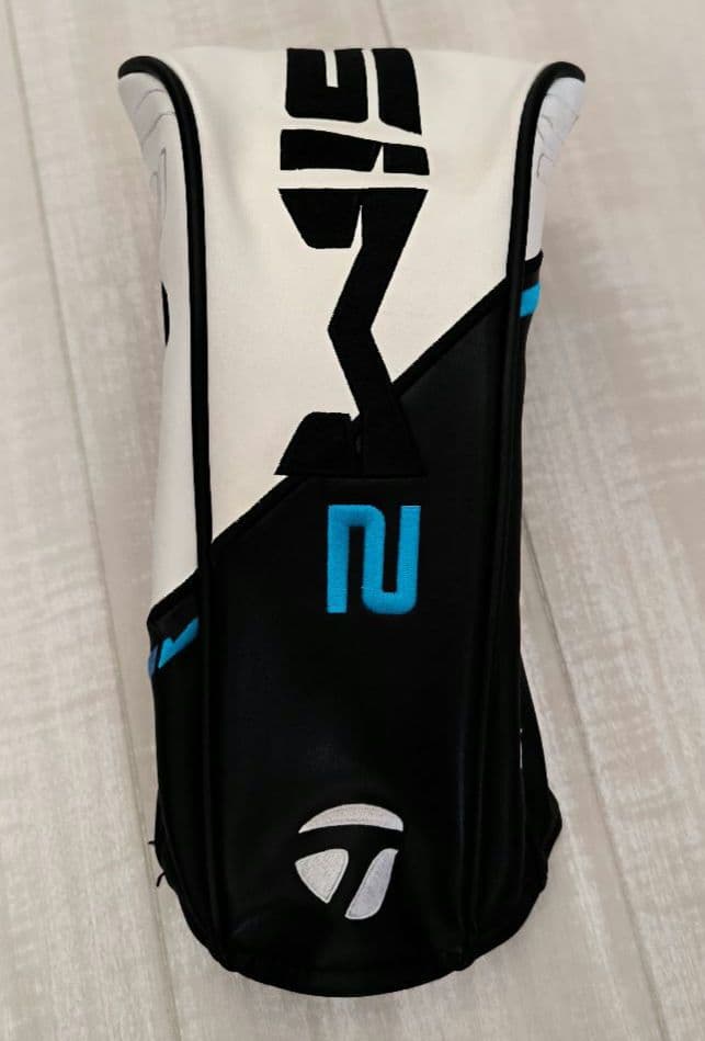 TaylorMade SIM2MAX ドライバー用ヘッドカバー - メルカリ