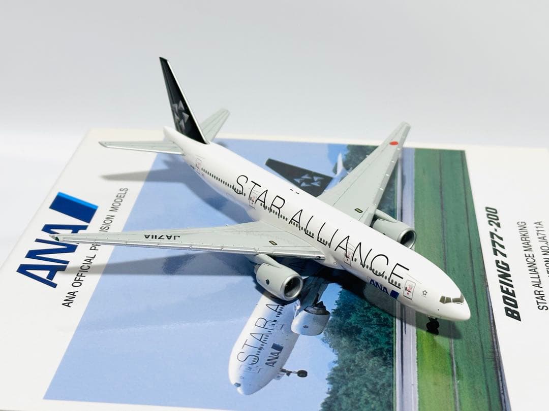 全日空商事 1/400 B777-200 スターアライアンス NH40002 - メルカリ