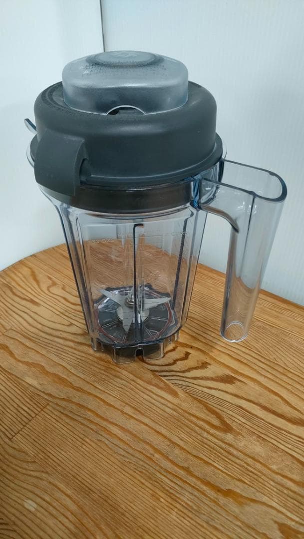 shun　【美品】バイタミックス ウェットコンテナ 0.9L　1637