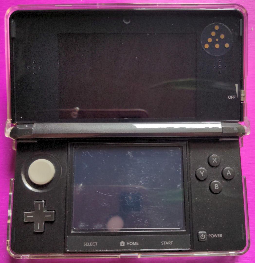 ニンテンドー3DS　本体＋透明ケース＋USB充電ケーブル＋AC電源＋ソフトケース Amazon.co.jp: 周辺機器・アクセサリ - ニンテンドー3DS: ゲーム