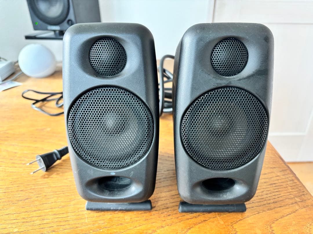 スピーカー・ウーファー IK Multimedia iLoud Micro Monitor IK Multimedia iLoud Micro Monitor – FOCALPOINT DIRECT