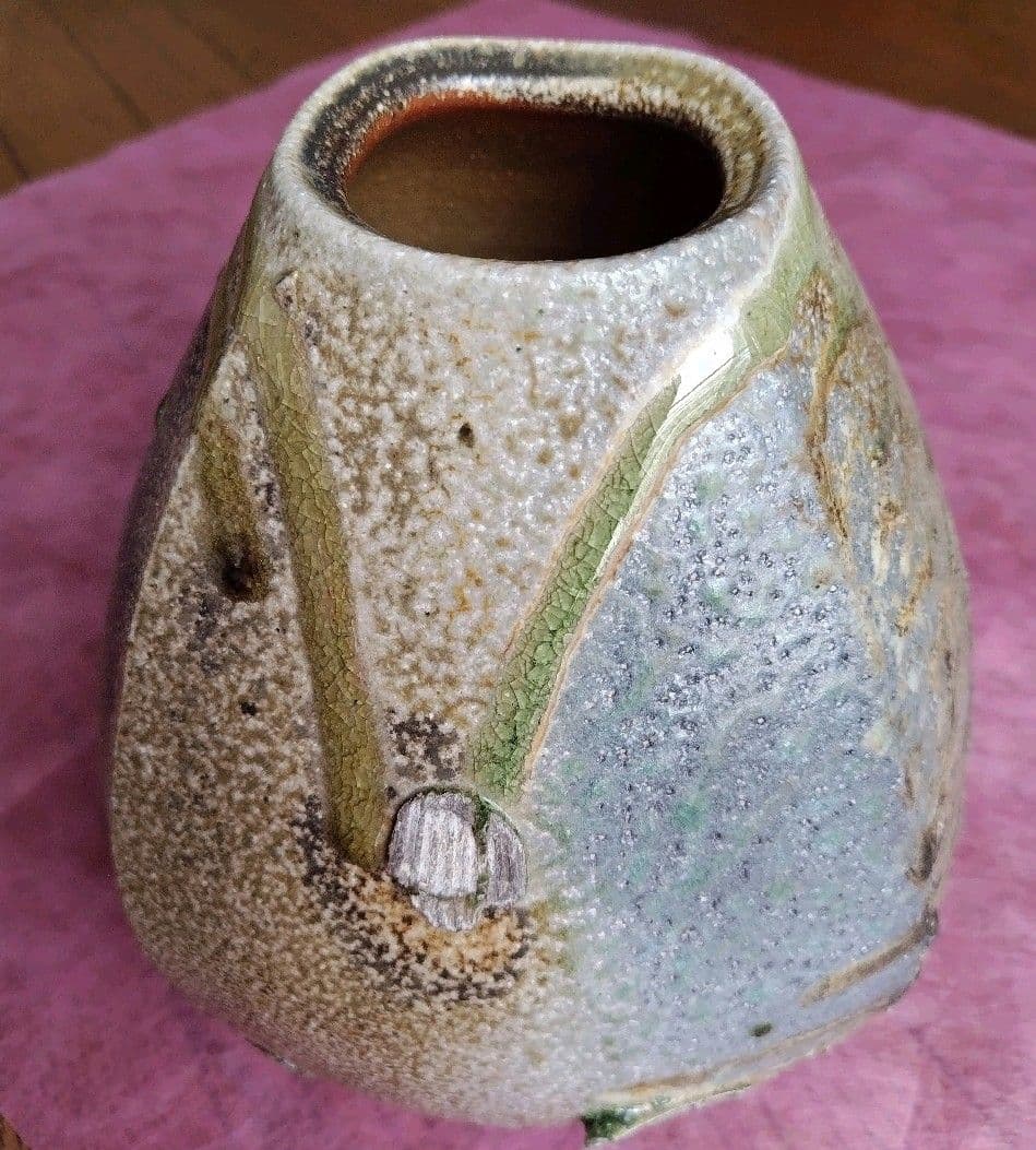 ★焼締め★ 花入れ 〜値下げ 花柄ポピー 掻き落とし お茶碗 波佐見焼