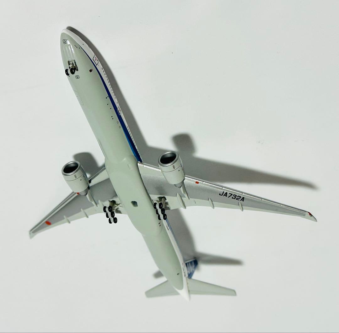 全日空商事 1/400 ANA 777-300ER NH40013 - メルカリ