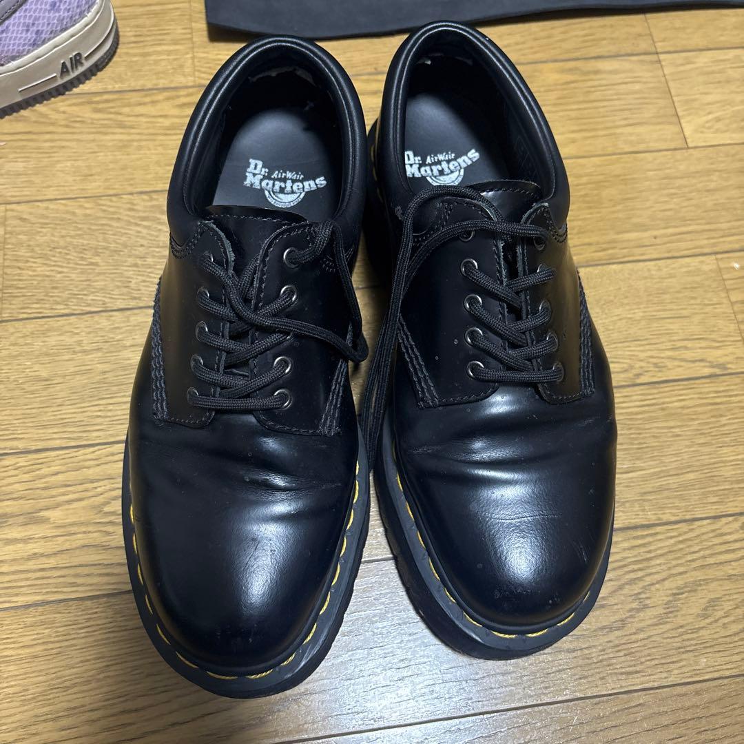 Dr. Martens ブラック レースアップシューズ - メルカリ